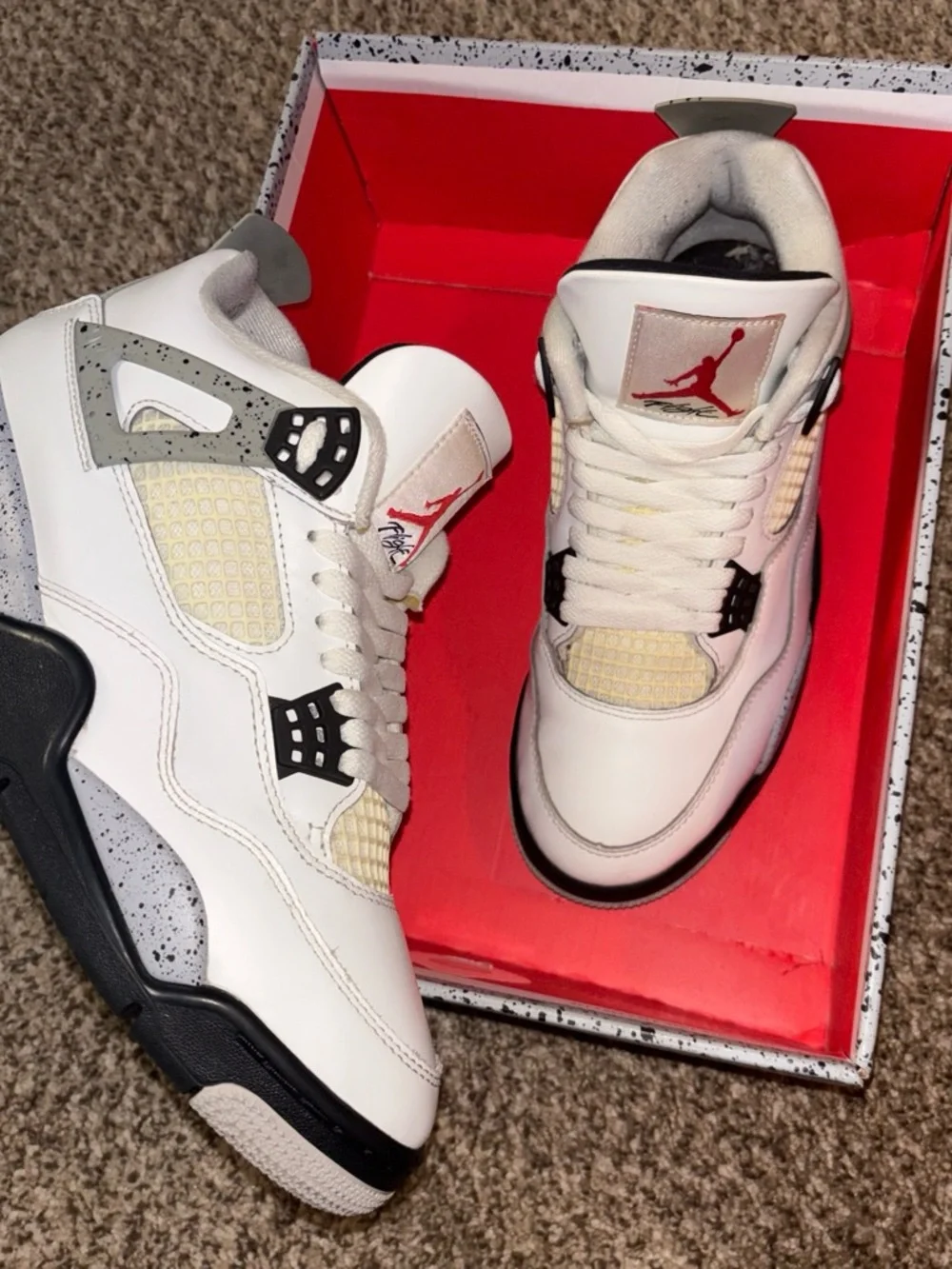Jordan Men's White, Black, Gray Retro Basketball Sneakers